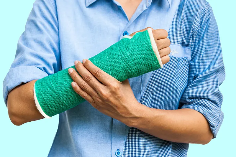 Poza reprezentativa pentru articolul Fractura la incheietura mainii